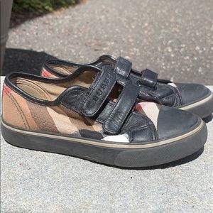Boys Burberry Shoes